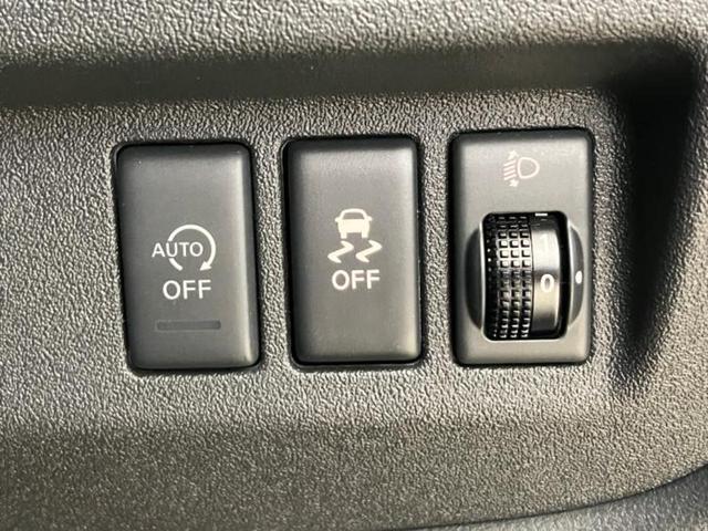 マーチ Ｘ　Ｖセレクション　新品タイヤ／保証書／純正　ＳＤナビ／Ｂｌｕｅｔｏｏｔｈ接続／ＥＴＣ／ＥＢＤ付ＡＢＳ／アイドリングストップ／バックモニター／フルセグＴＶ／エアバッグ　運転席／エアバッグ　助手席／パワーウインドウ　記録簿（27枚目）