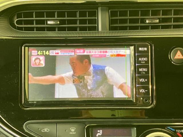 アクア クロスオーバー　純正　ＳＤナビ／トヨタセーフティセンス／車線逸脱防止支援システム／シート　ハーフレザー／ドライブレコーダー　純正／Ｂｌｕｅｔｏｏｔｈ接続／ＥＴＣ／ＥＢＤ付ＡＢＳ／横滑り防止装置／バックモニター（6枚目）