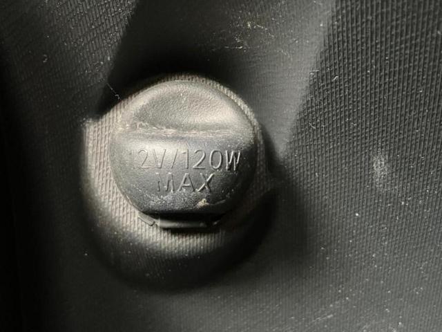 アクア クロスオーバー　純正　ＳＤナビ／トヨタセーフティセンス／車線逸脱防止支援システム／シート　ハーフレザー／ドライブレコーダー　純正／Ｂｌｕｅｔｏｏｔｈ接続／ＥＴＣ／ＥＢＤ付ＡＢＳ／横滑り防止装置／バックモニター（13枚目）