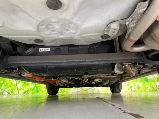 アクア クロスオーバー　純正　ＳＤナビ／トヨタセーフティセンス／車線逸脱防止支援システム／シート　ハーフレザー／ドライブレコーダー　純正／Ｂｌｕｅｔｏｏｔｈ接続／ＥＴＣ／ＥＢＤ付ＡＢＳ／横滑り防止装置／バックモニター（35枚目）