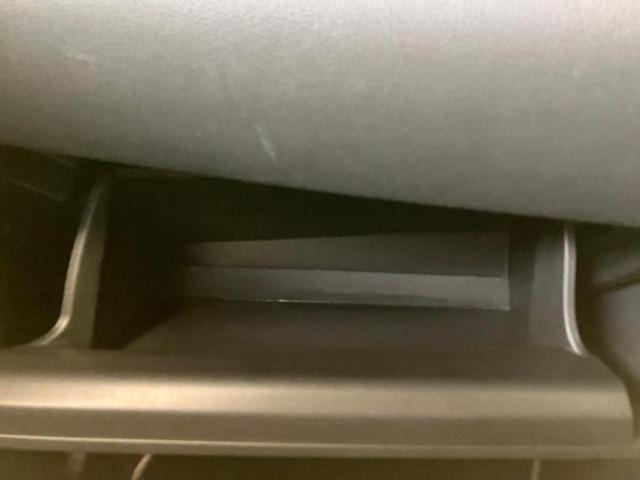 Ｃ－ＨＲ Ｇ　ＬＥＤエディション　新品タイヤ／社外エアロ／保証書／純正　９インチ　ＳＤナビ／衝突安全装置／シートヒーター／車線逸脱防止支援システム／シート　ハーフレザー／ヘッドランプ　ＬＥＤ／Ｂｌｕｅｔｏｏｔｈ接続／ＥＴＣ　記録簿（20枚目）