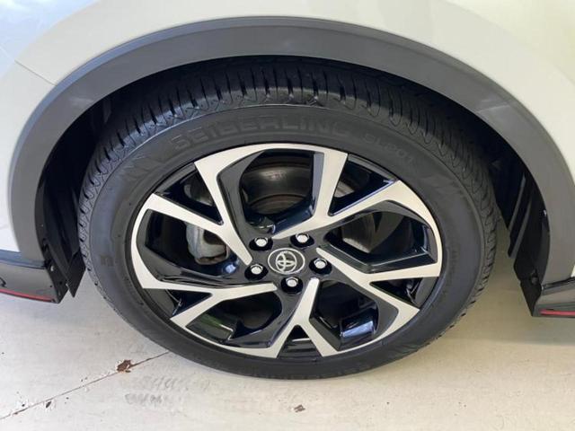 Ｃ－ＨＲ Ｇ　ＬＥＤエディション　新品タイヤ／社外エアロ／保証書／純正　９インチ　ＳＤナビ／衝突安全装置／シートヒーター／車線逸脱防止支援システム／シート　ハーフレザー／ヘッドランプ　ＬＥＤ／Ｂｌｕｅｔｏｏｔｈ接続／ＥＴＣ　記録簿（40枚目）