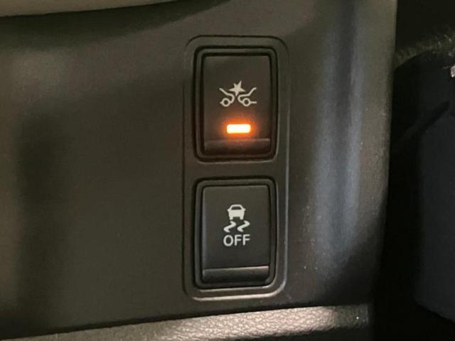 セレナ ハイウェイスターＶセレクション　保証書／純正　９インチ　ＳＤナビ／フリップダウンモニター　純正　１１インチ／インテリジェントルームミラー／エマージェンシーブレーキ／両側電動スライドドア／車線逸脱防止支援システム／プロパイロット（14枚目）