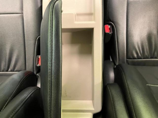 セレナ ハイウェイスターＶセレクション　保証書／純正　９インチ　ＳＤナビ／フリップダウンモニター　純正　１１インチ／インテリジェントルームミラー／エマージェンシーブレーキ／両側電動スライドドア／車線逸脱防止支援システム／プロパイロット（19枚目）