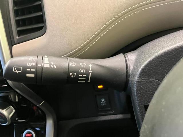 セレナ ハイウェイスターＶセレクション　保証書／純正　９インチ　ＳＤナビ／フリップダウンモニター　純正　１１インチ／インテリジェントルームミラー／エマージェンシーブレーキ／両側電動スライドドア／車線逸脱防止支援システム／プロパイロット（25枚目）