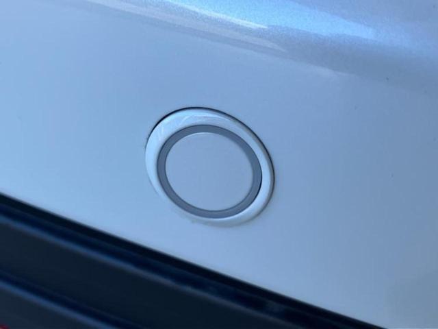 ヴォクシー S-Z 保証書/ディスプレイオーディオ+ナビ/フリップダウンモニター/衝突安全装置/両側電動スライドドア/シートヒーター/全方位モニター/車線逸脱防止支援システム/電動バックドア 衝突被害軽減システム(16枚目)