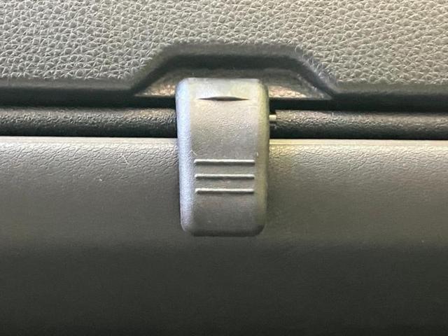 ヴォクシー S-Z 保証書/ディスプレイオーディオ+ナビ/フリップダウンモニター/衝突安全装置/両側電動スライドドア/シートヒーター/全方位モニター/車線逸脱防止支援システム/電動バックドア 衝突被害軽減システム(17枚目)