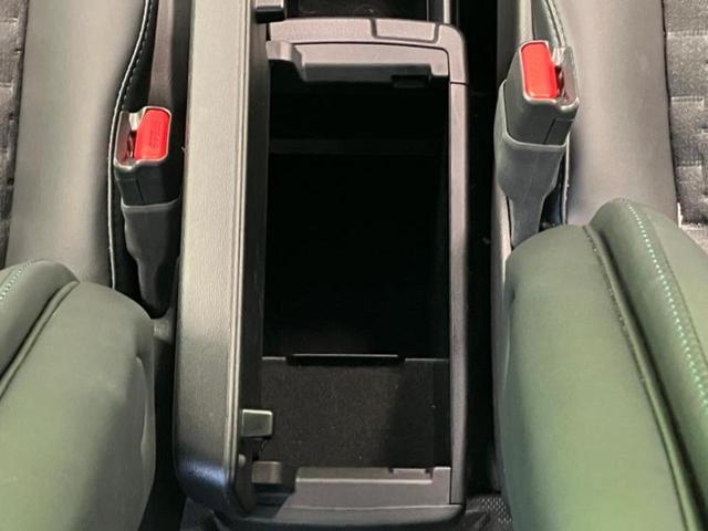 ヴォクシー S-Z 保証書/ディスプレイオーディオ+ナビ/フリップダウンモニター/衝突安全装置/両側電動スライドドア/シートヒーター/全方位モニター/車線逸脱防止支援システム/電動バックドア 衝突被害軽減システム(18枚目)