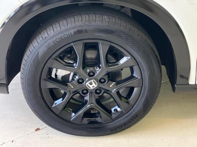 ＺＲ－Ｖ ｅＨＥＶ　Ｚブラックスタイル　ＢＯＳＥ／保証書／ディスプレイオーディオ＋ナビ９インチ／ホンダセンシング／シートヒーター　前席／全方位モニター／車線逸脱防止支援システム／シート　合皮／電動バックドア／ヘッドランプ　ＬＥＤ　電動シート（43枚目）