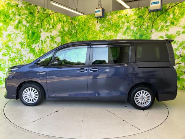 ヴォクシー ハイブリッドV 新品タイヤ/社外 SDナビ/フリップダウンモニター 社外 10.2インチ/電動スライドドア/シートヒーター 前席/パーキングアシスト バックガイド/ドライブレコーダー 社外 バックカメラ 後席モニター(2枚目)