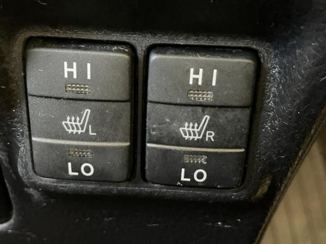 ヴォクシー ハイブリッドV 新品タイヤ/社外 SDナビ/フリップダウンモニター 社外 10.2インチ/電動スライドドア/シートヒーター 前席/パーキングアシスト バックガイド/ドライブレコーダー 社外 バックカメラ 後席モニター(14枚目)