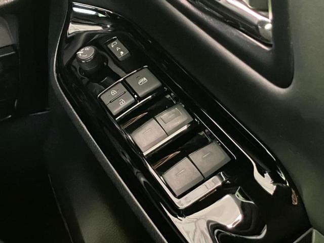 ヴォクシー ハイブリッドZSキラメキ3 保証書/純正 9インチ SDナビ/フリップダウンモニター/トヨタセーフティセンス/両側電動スライドドア/シートヒーター 前席/車線逸脱防止支援システム/ドライブレコーダー 社外 衝突被害軽減システム(17枚目)