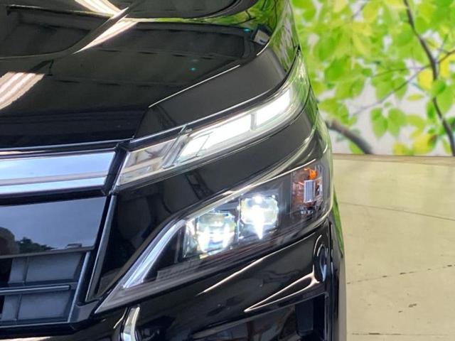 ヴォクシー ハイブリッドZSキラメキ3 保証書/純正 9インチ SDナビ/フリップダウンモニター/トヨタセーフティセンス/両側電動スライドドア/シートヒーター 前席/車線逸脱防止支援システム/ドライブレコーダー 社外 衝突被害軽減システム(44枚目)