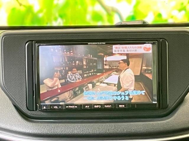 ＷＥＣＡＲＳでは各商談席に大型モニターをご用意しております！見やすい大画面でゆったりと全国の在庫をご覧いただけます！是非ご来店お待ちしております！