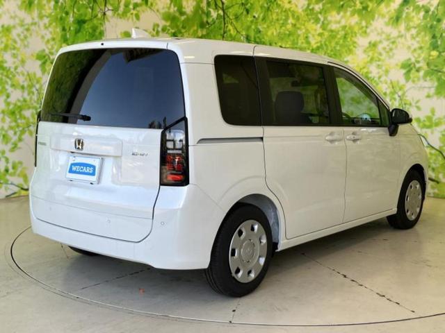 フリード eHEVエアー 保証書/純正 8インチ ナビ/ホンダセンシング/両側電動スライドドア/車線逸脱防止支援システム/登録済未使用車/ヘッドランプ LED/Bluetooth接続/EBD付ABS/横滑り防止装置 禁煙車(3枚目)