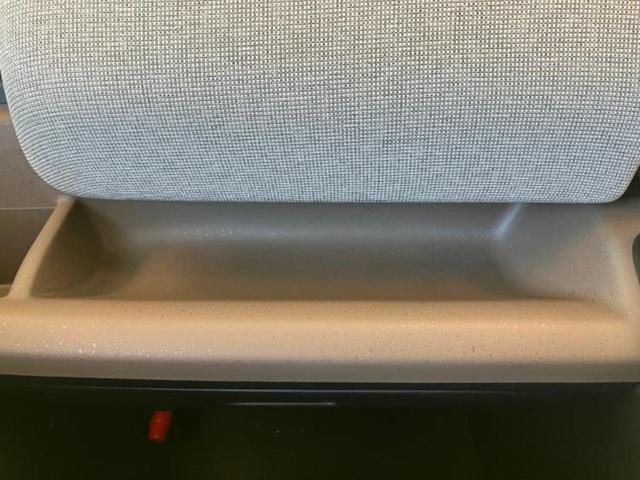 フリード eHEVエアー 保証書/純正 8インチ ナビ/ホンダセンシング/両側電動スライドドア/車線逸脱防止支援システム/登録済未使用車/ヘッドランプ LED/Bluetooth接続/EBD付ABS/横滑り防止装置 禁煙車(20枚目)