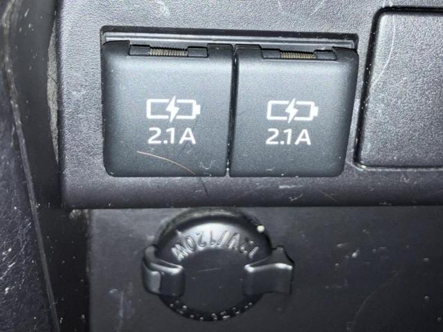 ノア Siダブルバイビー2 新品タイヤ/保証書/純正 SDナビ/トヨタセーフティセンス/両側電動スライドドア/車線逸脱防止支援システム/シート ハーフレザー/ドライブレコーダー 前後/ヘッドランプ LED/USBジャック 禁煙車(13枚目)