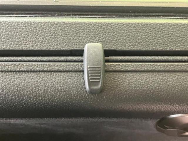 Ｎ－ＢＯＸカスタム Ｌ・ターボスタイルプラスブラック　新品タイヤ／保証書／純正　８インチ　ＳＤナビ／ホンダセンシング／両側電動スライドドア／シートヒーター／車線逸脱防止支援システム／シート　ハーフレザー／ドライブレコーダー　純正／ヘッドランプ　ＬＥＤ（18枚目）