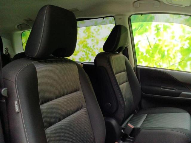 セレナ ｅパワーハイウェイスターＶ　新品タイヤ／保証書／純正　１０インチ　メモリーナビ／フリップダウンモニター　純正　１１インチ／エマージェンシーブレーキ／ハンズフリー両側電動スライドドア／アラウンドビューモニター　衝突被害軽減システム（4枚目）