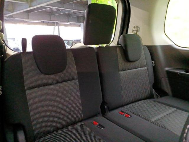 セレナ ｅパワーハイウェイスターＶ　新品タイヤ／保証書／純正　１０インチ　メモリーナビ／フリップダウンモニター　純正　１１インチ／エマージェンシーブレーキ／ハンズフリー両側電動スライドドア／アラウンドビューモニター　衝突被害軽減システム（6枚目）