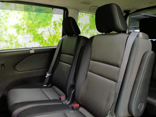 セレナ ｅパワーハイウェイスターＶ　新品タイヤ／保証書／純正　１０インチ　メモリーナビ／フリップダウンモニター　純正　１１インチ／エマージェンシーブレーキ／ハンズフリー両側電動スライドドア／アラウンドビューモニター　衝突被害軽減システム（8枚目）