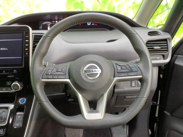 セレナ ｅパワーハイウェイスターＶ　新品タイヤ／保証書／純正　１０インチ　メモリーナビ／フリップダウンモニター　純正　１１インチ／エマージェンシーブレーキ／ハンズフリー両側電動スライドドア／アラウンドビューモニター　衝突被害軽減システム（12枚目）