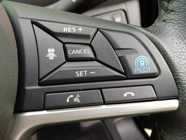 セレナ ｅパワーハイウェイスターＶ　新品タイヤ／保証書／純正　１０インチ　メモリーナビ／フリップダウンモニター　純正　１１インチ／エマージェンシーブレーキ／ハンズフリー両側電動スライドドア／アラウンドビューモニター　衝突被害軽減システム（17枚目）