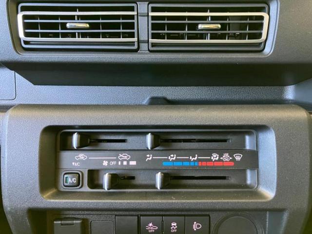 ハイゼットトラック スタンダード　新品タイヤ／保証書／スマートアシスト（トヨタ・ダイハツ）／車線逸脱防止支援システム／エアバッグ　運転席／エアバッグ　助手席／衝突安全ボディ／パワーステアリング／オートライト／マニュアルエアコン　記録簿（5枚目）