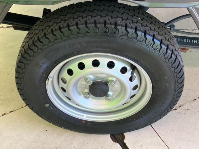 ハイゼットトラック スタンダード　新品タイヤ／保証書／スマートアシスト（トヨタ・ダイハツ）／車線逸脱防止支援システム／エアバッグ　運転席／エアバッグ　助手席／衝突安全ボディ／パワーステアリング／オートライト／マニュアルエアコン　記録簿（32枚目）