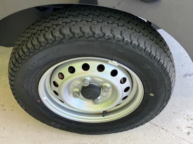 ハイゼットトラック スタンダード　新品タイヤ／保証書／スマートアシスト（トヨタ・ダイハツ）／車線逸脱防止支援システム／エアバッグ　運転席／エアバッグ　助手席／衝突安全ボディ／パワーステアリング／オートライト／マニュアルエアコン　記録簿（33枚目）