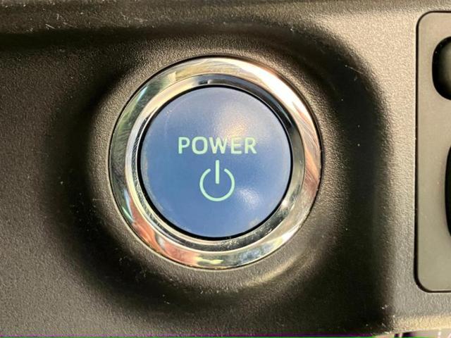 アクア Ｇ　純正　ＳＤナビ／トヨタセーフティセンス／ヘッドランプ　ＬＥＤ／ＥＴＣ／ＥＢＤ付ＡＢＳ／横滑り防止装置／アイドリングストップ／バックモニター／フルセグＴＶ／エアバッグ　運転席／エアバッグ　助手席（11枚目）