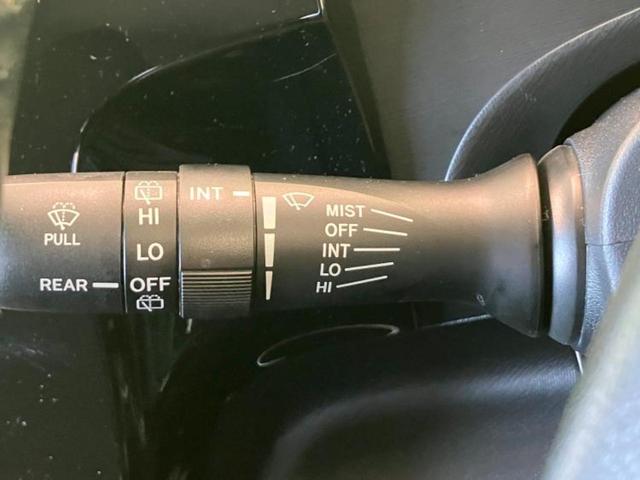 アクア Ｇ　純正　ＳＤナビ／トヨタセーフティセンス／ヘッドランプ　ＬＥＤ／ＥＴＣ／ＥＢＤ付ＡＢＳ／横滑り防止装置／アイドリングストップ／バックモニター／フルセグＴＶ／エアバッグ　運転席／エアバッグ　助手席（24枚目）