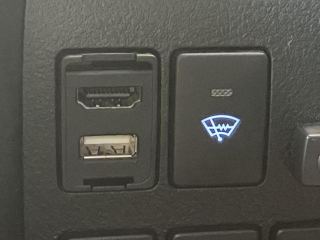 ヴェルファイア Ｘ　新品タイヤ／サンルーフ／保証書／純正　１０インチ　ＳＤナビ／両側電動スライドドア／ヘッドランプ　ＬＥＤ／ＥＴＣ／ＥＢＤ付ＡＢＳ／横滑り防止装置／バックモニター／フルセグＴＶ／エアバッグ　運転席　記録簿（12枚目）