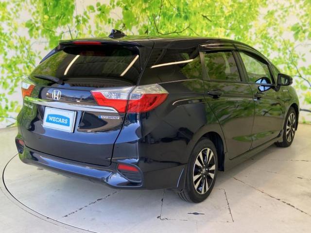 シャトル ハイブリッドＸ　新品タイヤ／純正　ＳＤナビ／衝突安全装置／シート　ハーフレザー／ヘッドランプ　ＬＥＤ／Ｂｌｕｅｔｏｏｔｈ接続／ＥＴＣ／ＥＢＤ付ＡＢＳ／横滑り防止装置／アイドリングストップ／バックモニター　バックカメラ（3枚目）