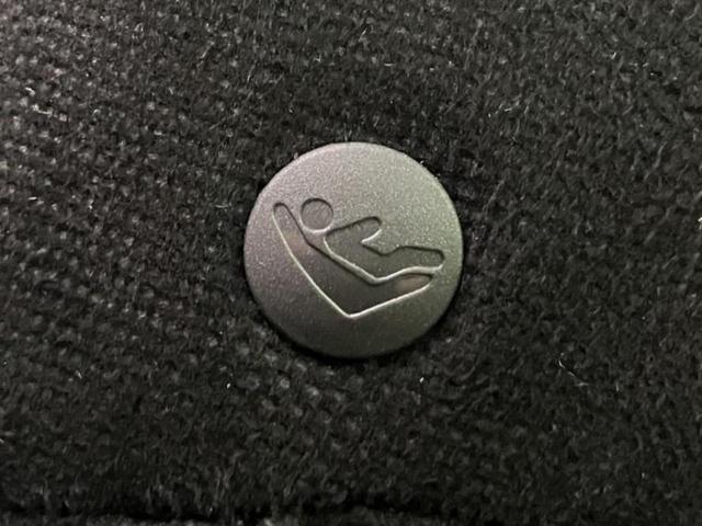 シャトル ハイブリッドＸ　新品タイヤ／純正　ＳＤナビ／衝突安全装置／シート　ハーフレザー／ヘッドランプ　ＬＥＤ／Ｂｌｕｅｔｏｏｔｈ接続／ＥＴＣ／ＥＢＤ付ＡＢＳ／横滑り防止装置／アイドリングストップ／バックモニター　バックカメラ（16枚目）