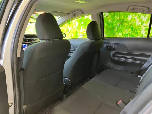 アクア Ｓ　新品タイヤ／保証書／社外　ＳＤナビ／ＥＢＤ付ＡＢＳ／横滑り防止装置／アイドリングストップ／ワンセグＴＶ／エアバッグ　運転席／エアバッグ　助手席／キーレスエントリー／オートエアコン／パワーステアリング（31枚目）