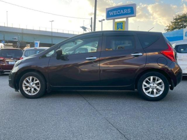 ノート メダリスト　新品タイヤ／純正　ＳＤナビ／エマージェンシーブレーキ／アラウンドビューモニター／車線逸脱防止支援システム／シート　ハーフレザー／パーキングアシスト　バックガイド／ドライブレコーダー　純正　全周囲カメラ（2枚目）