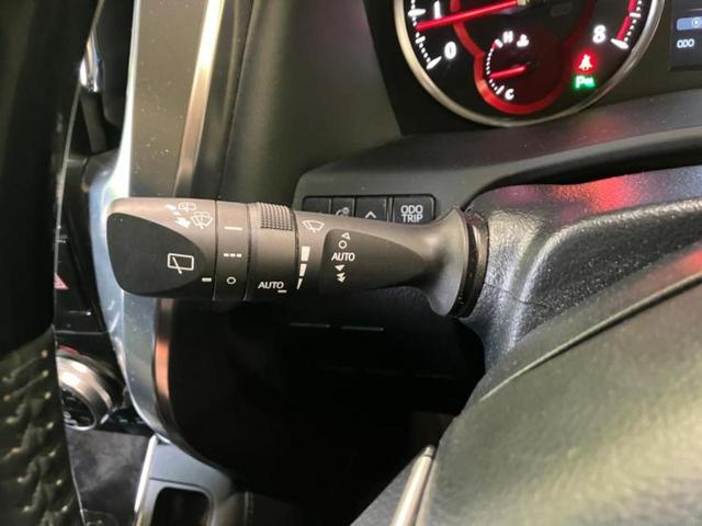 アルファード Ｓ　Ｃパッケージ　サンルーフ／純正エアロ／保証書／社外　１１インチ　ＳＤナビ／フリップダウンモニター　社外　１２．８インチ／デジタルインナーミラー／衝突安全装置／両側電動スライドドア／車線逸脱防止支援システム　ＥＴＣ（24枚目）