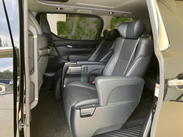 アルファード Ｓ　Ｃパッケージ　サンルーフ／純正エアロ／保証書／社外　１１インチ　ＳＤナビ／フリップダウンモニター　社外　１２．８インチ／デジタルインナーミラー／衝突安全装置／両側電動スライドドア／車線逸脱防止支援システム　ＥＴＣ（31枚目）