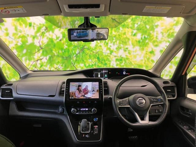 セレナ ｅパワーハイウェイスターＶ　新品タイヤ／保証書／純正　１０インチ　メモリーナビ／フリップダウンモニター　純正　１１インチ／インテリジェントルームミラー／エマージェンシーブレーキ／両側電動スライドドア／シートヒーター　前席　ＥＴＣ（4枚目）