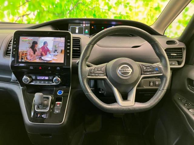 セレナ ｅパワーハイウェイスターＶ　新品タイヤ／保証書／純正　１０インチ　メモリーナビ／フリップダウンモニター　純正　１１インチ／インテリジェントルームミラー／エマージェンシーブレーキ／両側電動スライドドア／シートヒーター　前席　ＥＴＣ（5枚目）