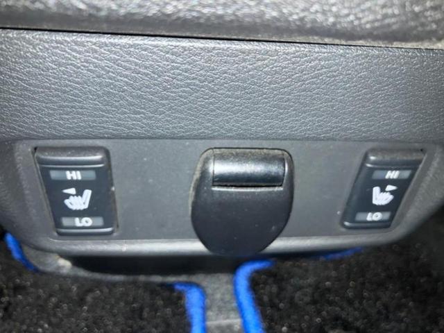 セレナ ｅパワーハイウェイスターＶ　新品タイヤ／保証書／純正　１０インチ　メモリーナビ／フリップダウンモニター　純正　１１インチ／インテリジェントルームミラー／エマージェンシーブレーキ／両側電動スライドドア／シートヒーター　前席　ＥＴＣ（15枚目）