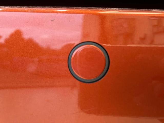 セレナ ｅパワーハイウェイスターＶ　新品タイヤ／保証書／純正　１０インチ　メモリーナビ／フリップダウンモニター　純正　１１インチ／インテリジェントルームミラー／エマージェンシーブレーキ／両側電動スライドドア／シートヒーター　前席　ＥＴＣ（17枚目）