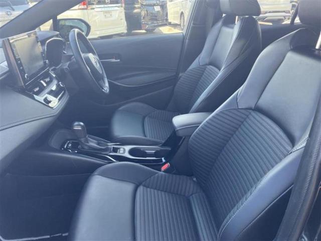 カローラツーリング ハイブリッドダブルバイビー　新品タイヤ／保証書／ディスプレイオーディオ＋ナビ９インチ／トヨタセーフティセンス／車線逸脱防止支援システム／シート　ハーフレザー／ヘッドランプ　ＬＥＤ／ＥＴＣ／ＥＢＤ付ＡＢＳ　衝突被害軽減システム（5枚目）