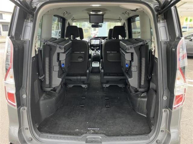 ＷＥＣＡＲＳでは各商談席に大型モニターをご用意しております！見やすい大画面でゆったりと全国の在庫をご覧いただけます！是非ご来店お待ちしております！