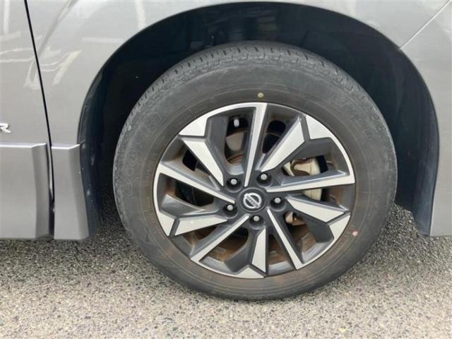 国産車から輸入車まで多様なお客様のニーズのお応えできるように、全国規模で豊富な在庫展開！車のことならＷＥＣＡＲＳへ！