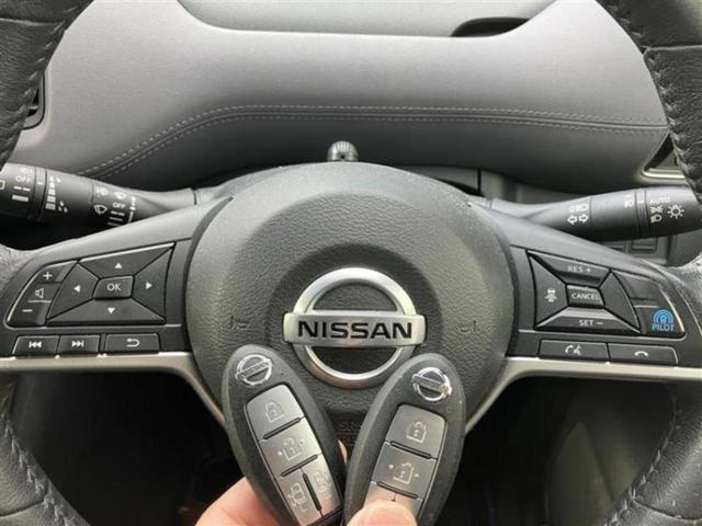 お車に合わせて無料保証以外にも、保証範囲、期間、距離を拡充させた有料保証もご用意しております！中古車の購入が初めてで不安・・・というお客様もご安心ください！