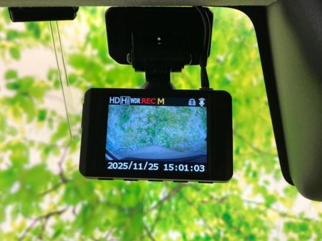 ルーミー カスタムＧ－Ｔ　新品タイヤ／保証書／社外　９インチ　メモリーナビ／スマートアシスト（トヨタ・ダイハツ）／両側電動スライドドア／車線逸脱防止支援システム／ドライブレコーダー　社外／ヘッドランプ　ＬＥＤ／ＥＴＣ　ドラレコ（13枚目）