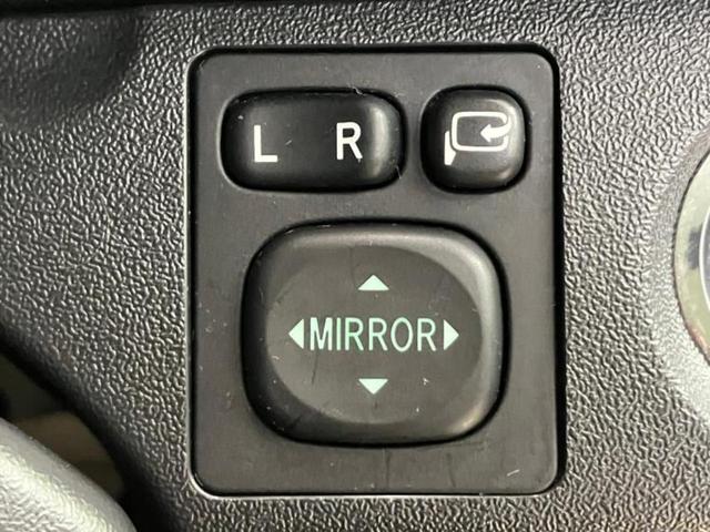 ハイエースワゴン GL 保証書/純正 SDナビ/フリップダウンモニター 純正 12.8インチ/衝突安全装置/電動スライドドア/車線逸脱防止支援システム/シート 合皮/ドライブレコーダー 社外/ヘッドランプ HID 禁煙車(28枚目)