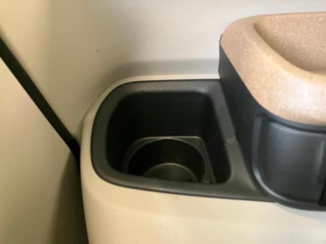 Ｎ－ＢＯＸ ヒョウジュン　ホンダセンシング／電動スライドドア／車線逸脱防止支援システム／ＡＢＳ／横滑り防止装置／アイドリングストップ／禁煙車／パワーウインドウ／エンジンスタートボタン／Ｈｏｎｄａスマートキー／オートエアコン（7枚目）